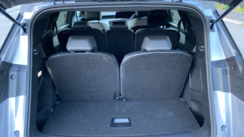 Peugeot 5008 157kW Allure 73kWh 5dr Auto Electric Estate